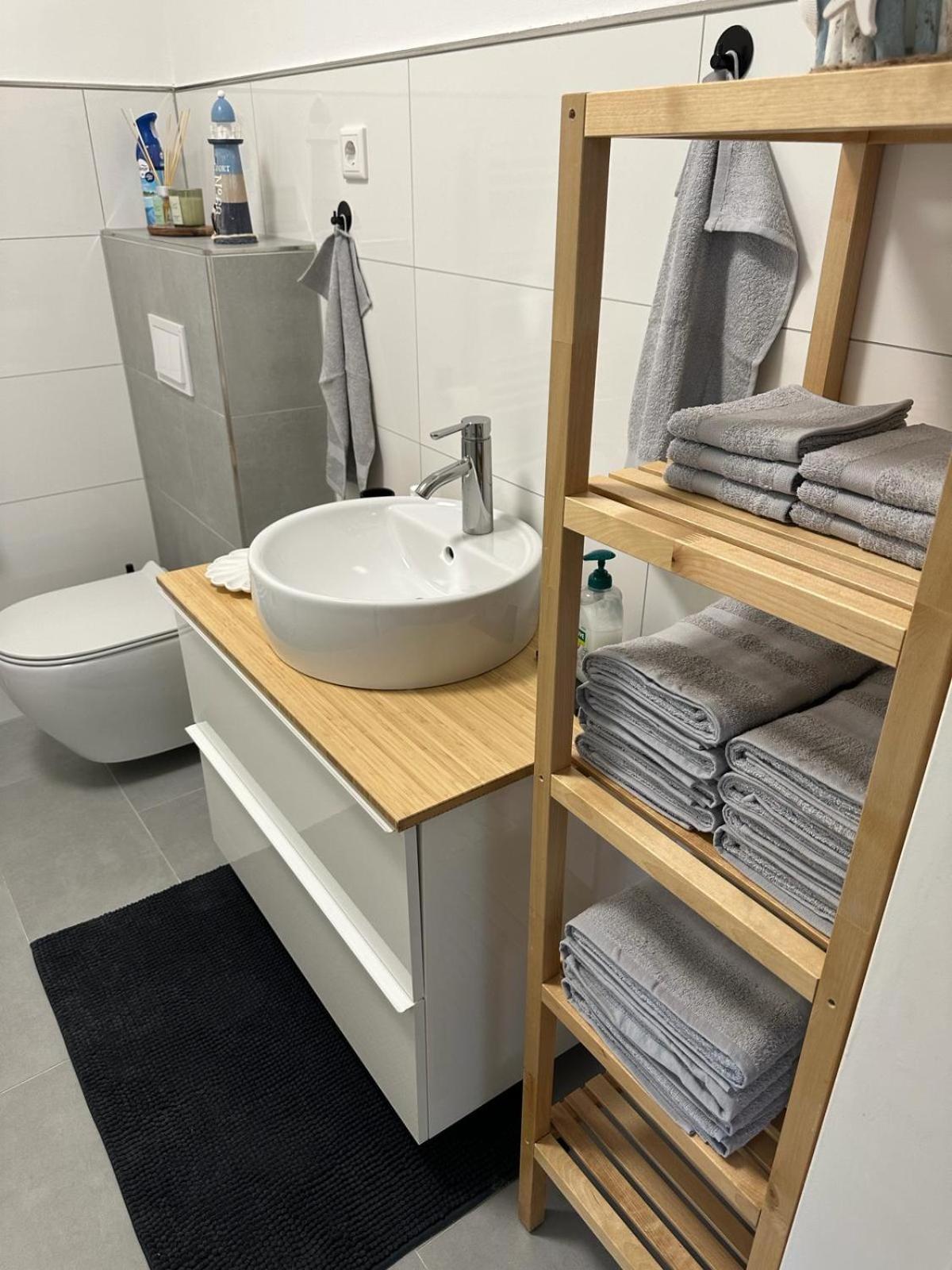 One100 I Appartement Lange Auszeit Bremerhaven Esterno foto